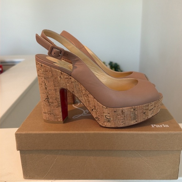 Christian Louboutin Brown Platform Slingback Heels brand new never worn - Picture 2 of 4